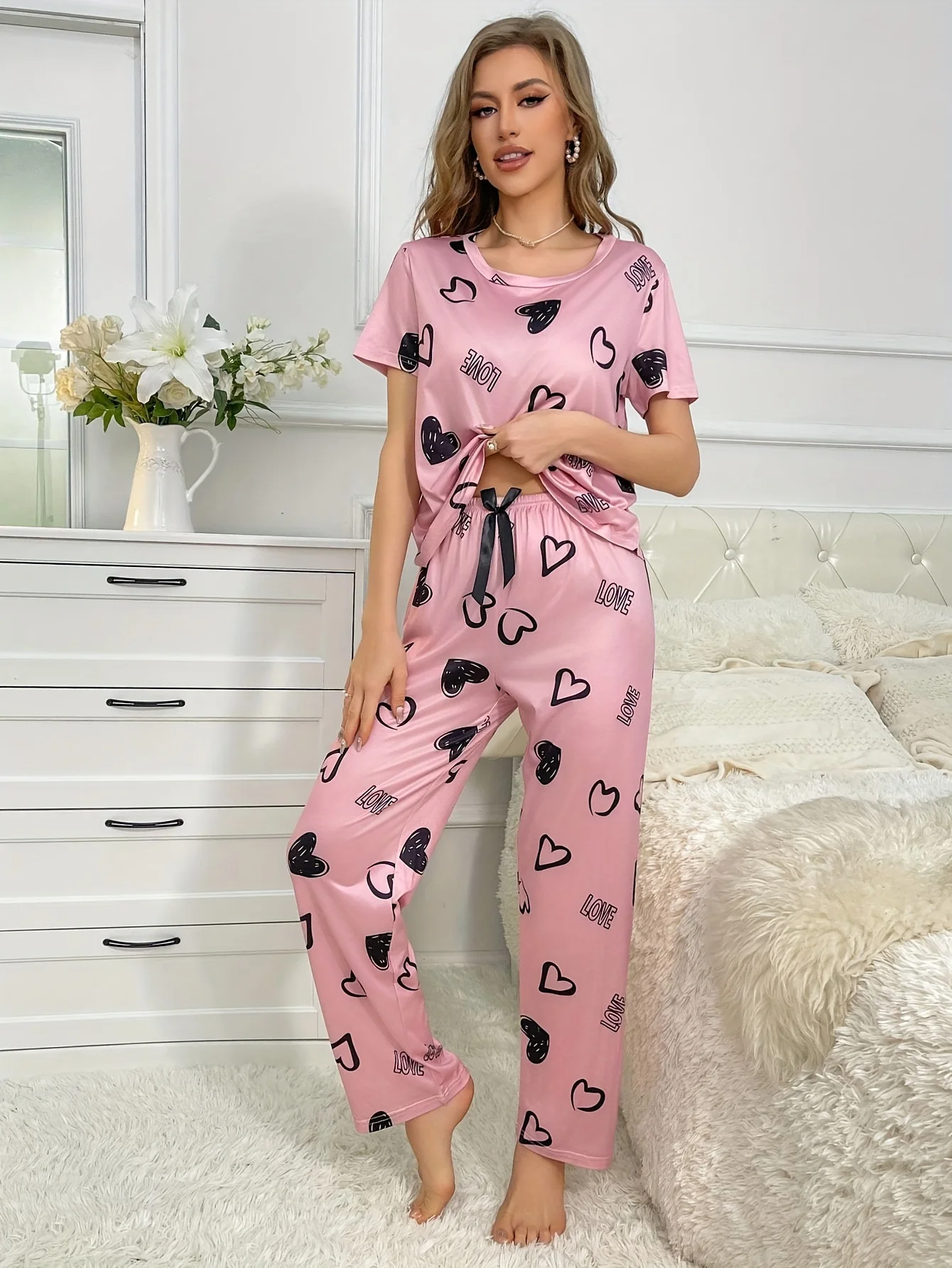 Women\'s casual pajamas set Heart-shaped short-sleeved top and pants casual two-piece set