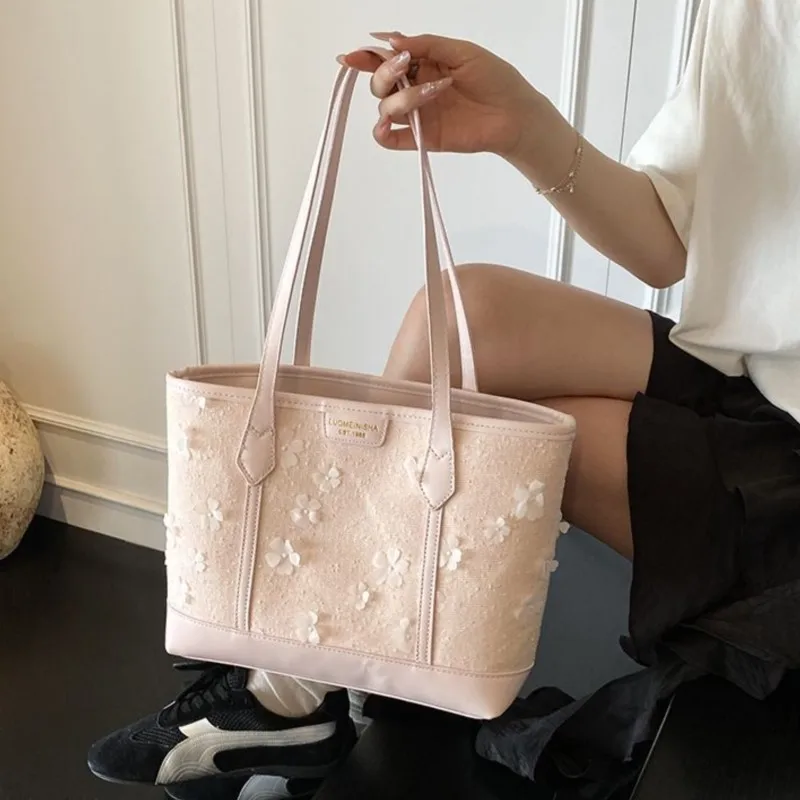 

Милая большая сумка с цветочной аппликацией, женская лоскутная сумка на плечо большой вместимости, женская элегантная повседневная повседневная сумка подмышками