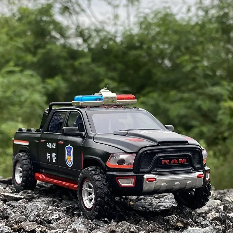 1:32 Scale Dodge Ram Police Car Diecast Alloy Pull Back Car Collectable Toy Gifts For Children