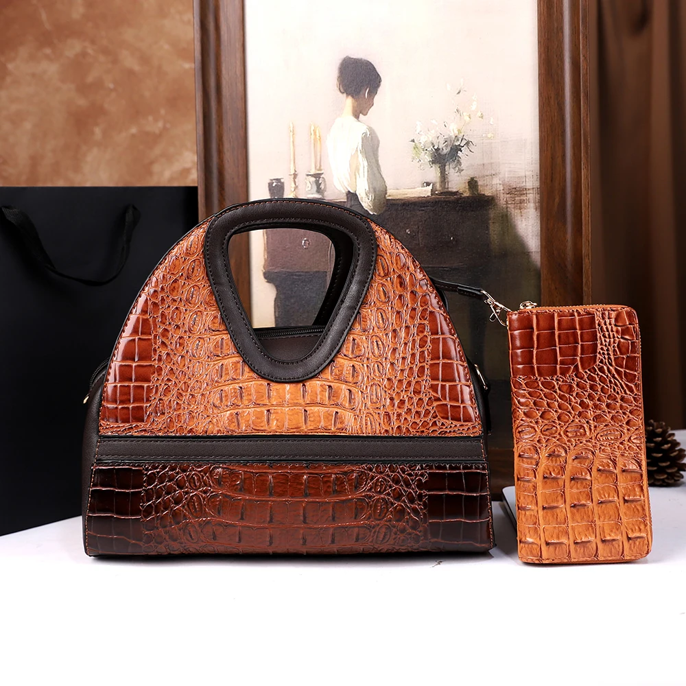 This 2025 New Crocodile-patterned Hand-held Bun Mother Bag Is a Versatile and Elegant Crossbody Bag for Ladies
