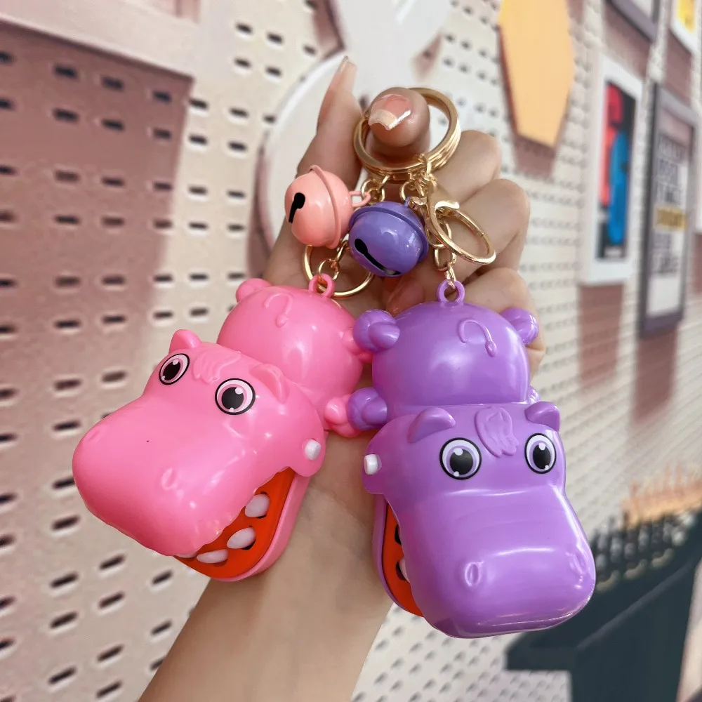 Keychain Mini Moo Deng Key Ring Bell Can Sing Bouncing Pig Mu Dang Doll Thai Style Popular Dwarf Hippo Pendant Couple