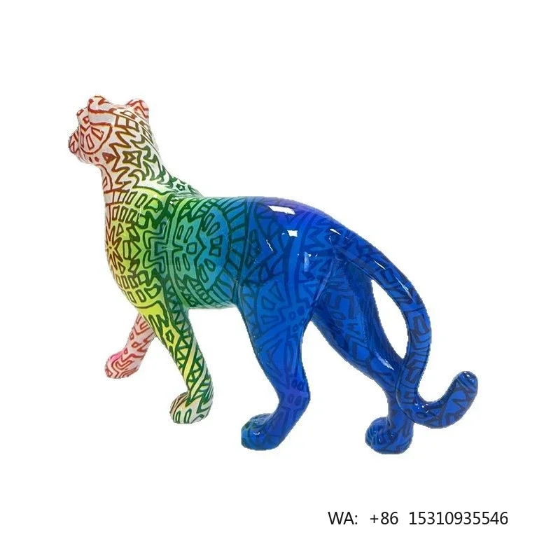 Graffiti Resin Crafts Home Decorations of Panther Crawling Leopard Unique Animal Sculptures