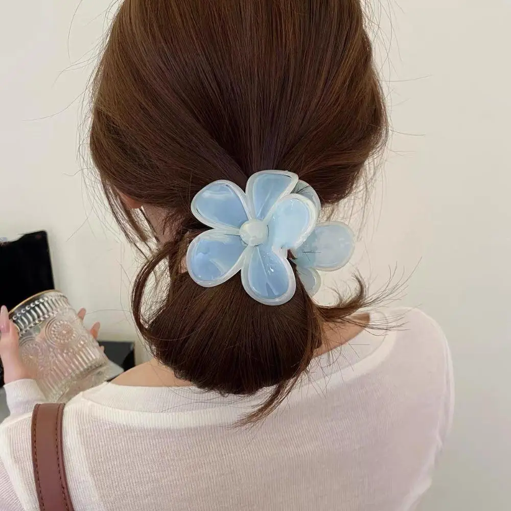 

2025 Sweet Egg Flowers Hair Claw Clip For Women Fashion Jelly Color Plumeria Flower Shark Clip Summer Cool Beach Hair Accessory
