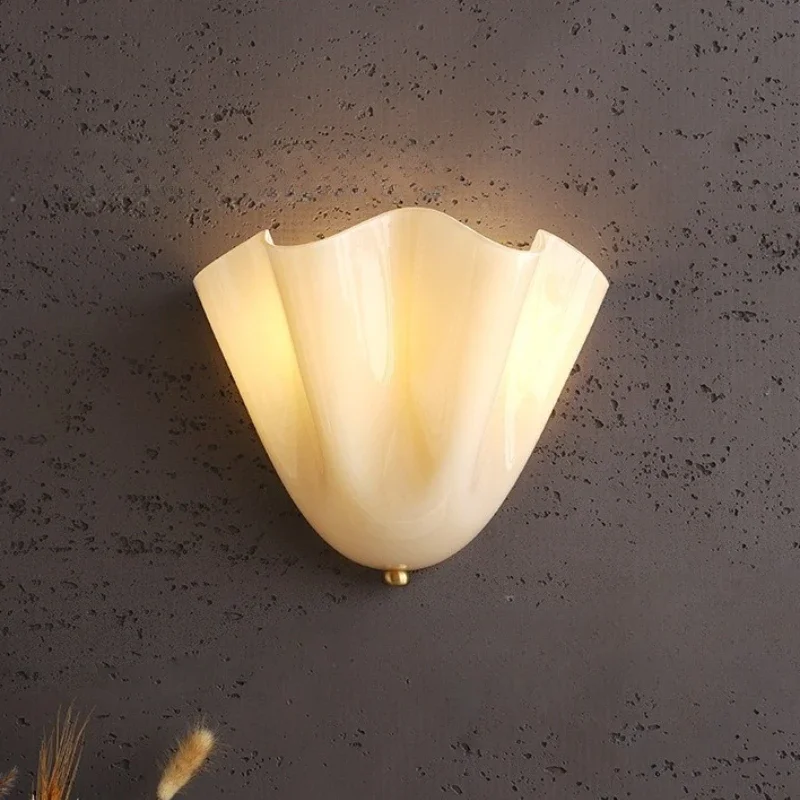 Retro Colorful Berry Glass Wall Lamp French Shell Shape Background Wall Living Room Bedroom Bedside Interior Decoration Lamp