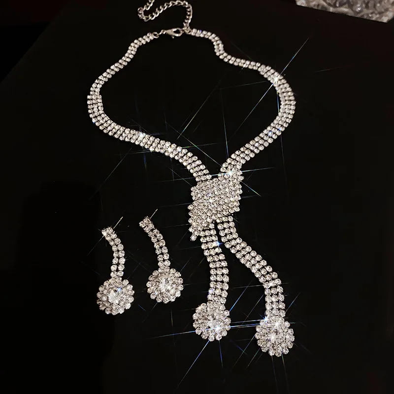 Shiny Crystal Flower Jewelry Set Necklace Bracelet Earrings Rhinestone Choker Chain For Women Bridal Wedding Party Accessories