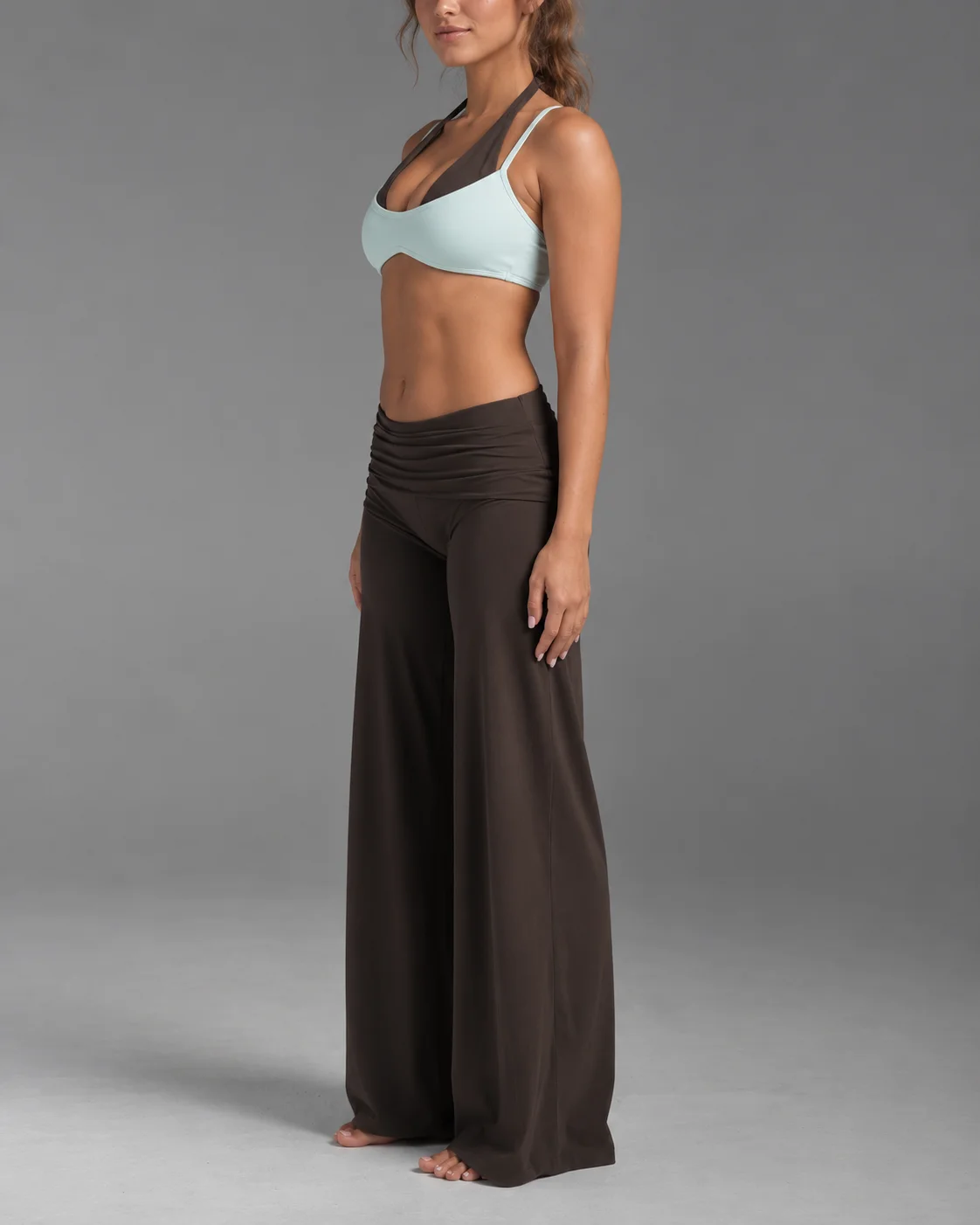 Farbblockierter Neckholder-Sport-BH für Damen mit integriertem Polster-BH, verstellbaren Trägern, Cami-Design, zweiteiliger Optik, für Fitness und Workout – Detail 12