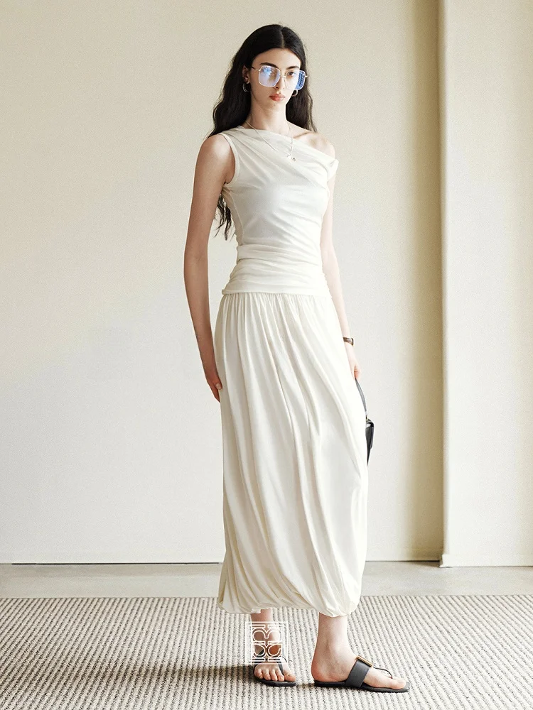 

Комплект Life Victoria 2025: Плиссированная юбка из ацетатного атласа и брюки, женский модный ансамбль, длинные брюки, круглый вырез, матовый эффект