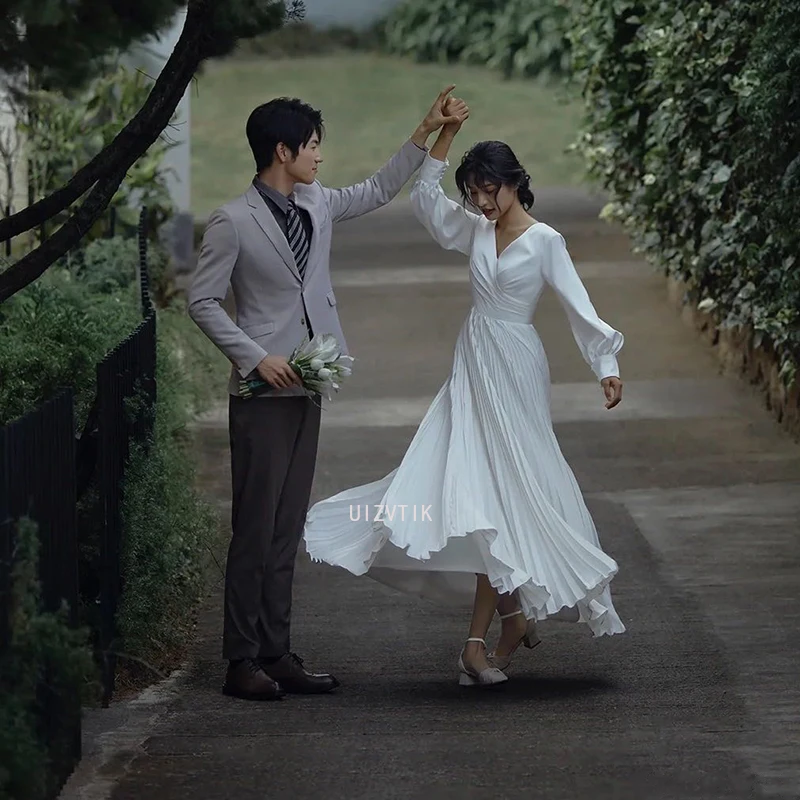 

Simple White Satin Wedding Dress Korea Photos Shoot Dresses V Neck A Line Party Dress Elegant Long Sleeves Bridal Gown 2025 New
