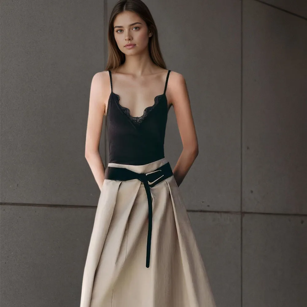 

Winter New Women's Fashion Versatile Lace Strap Top