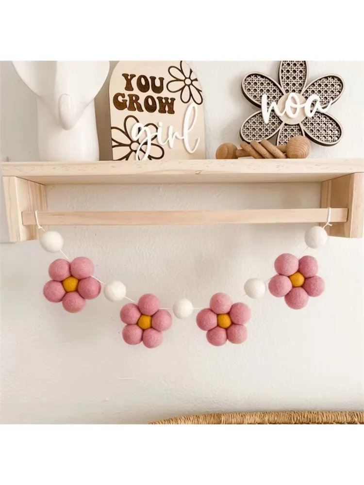 Handmade Felt Daisy Wreath Baby Room Nursery Decoration Girl's Daisy Garland Decoration
