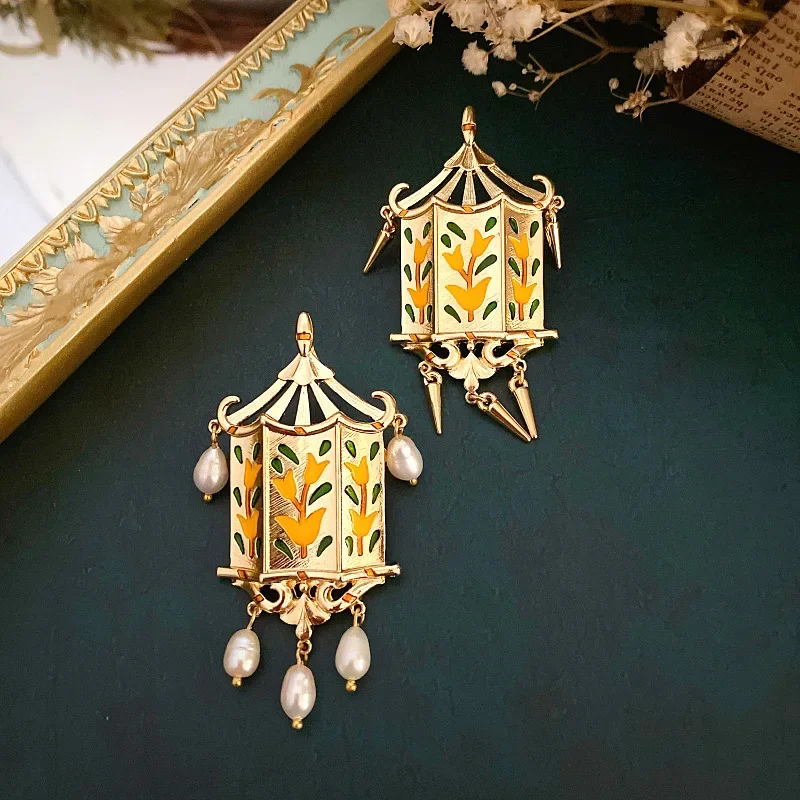 2023 New Arrival Antique Baroque Retro Palace Lantern Brooch For Women Middle Age Style Vintage Jewelry #SJ011