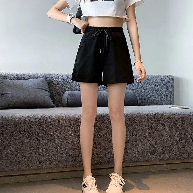 

Women's Summer Thin Wide-leg Pants Internet Celebrities Popular Wear 3-point Shorts Loose Versatile Quick-drying Pants