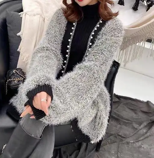 

Xiaoxiangfeng Heavy Industry Nail Bead Bright Silk Knitted Cardigan Soft Loose Women's Sweater