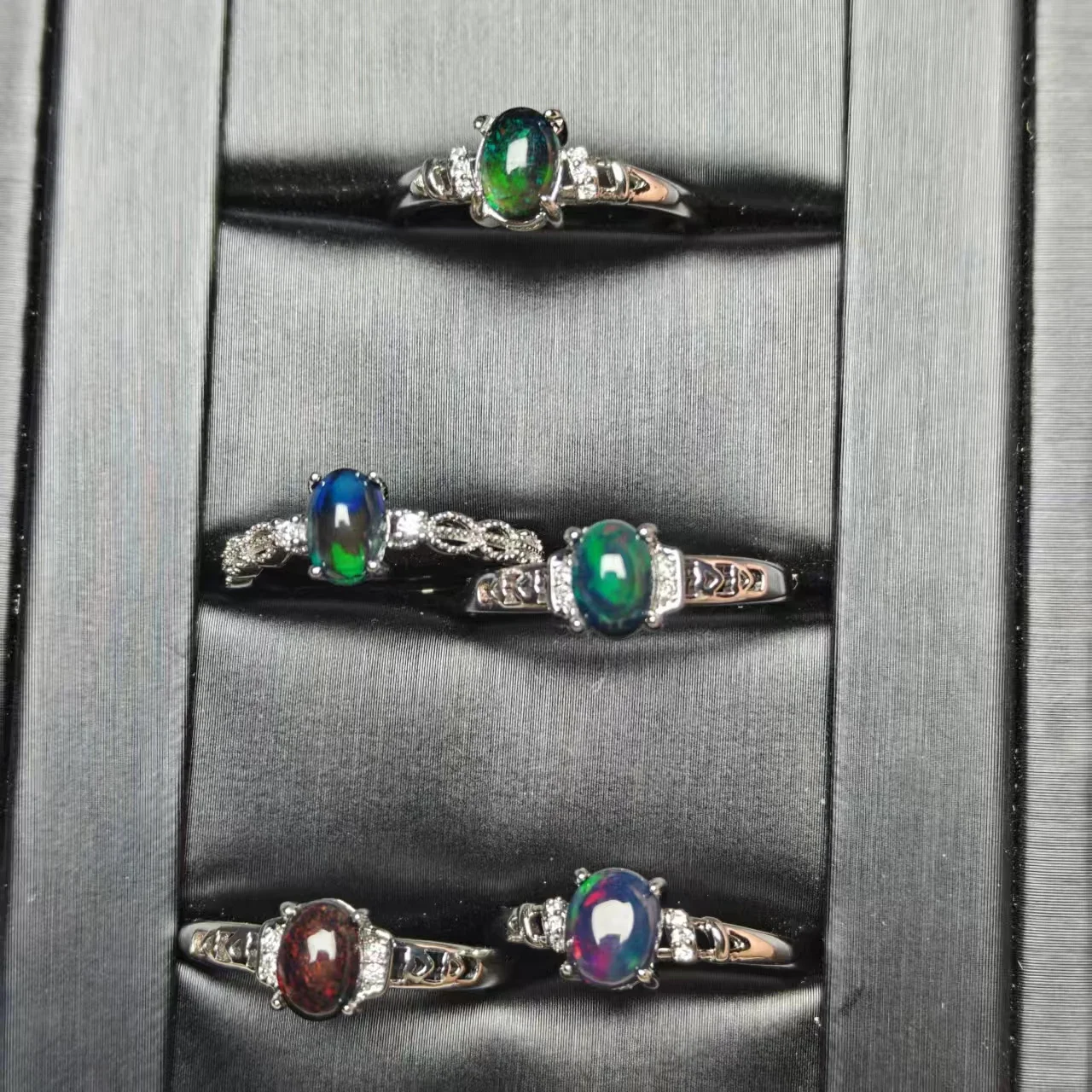 Natürlicher schwarzer Opal, verschiedene Designs, Ringdesign, trendig und vielseitig, schlicht und modisch, Damenring, Geschenk für Paare, Großhandel – Detail 4