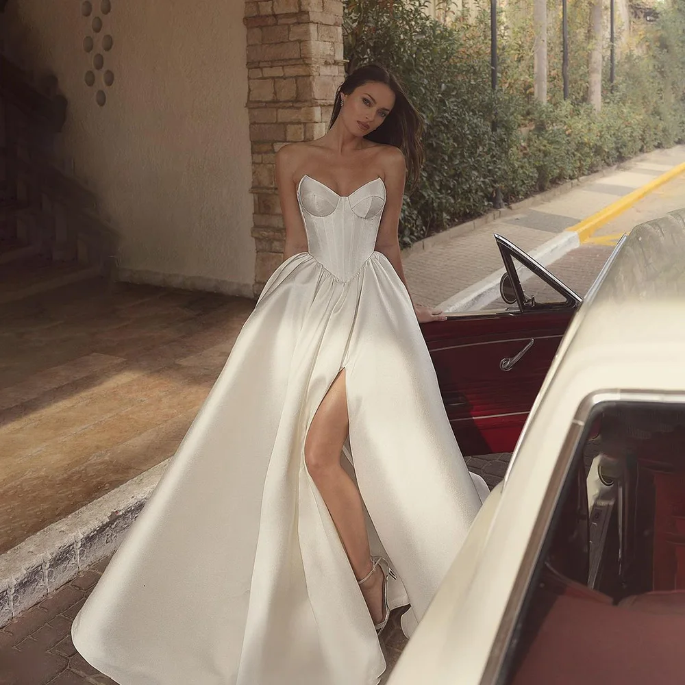 

Vintage Ivory A Line Wedding Dresses Mono Satin Sexy High Split Bridal Gowns Bohemian Wedding Bride Dress Lace Up Back
