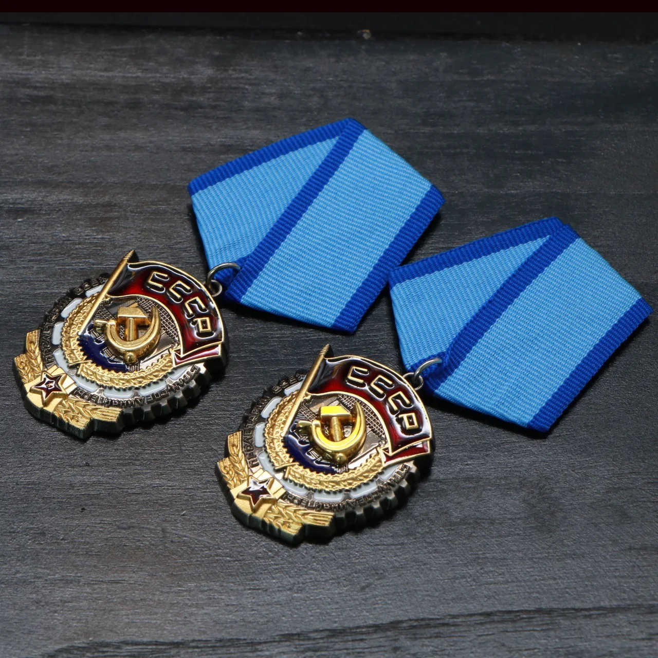 

Soviet CCCP Medal Replica – USSR Communist Symbol with Hammer & Sickle, Blue Ribbon for Collectors & Decor