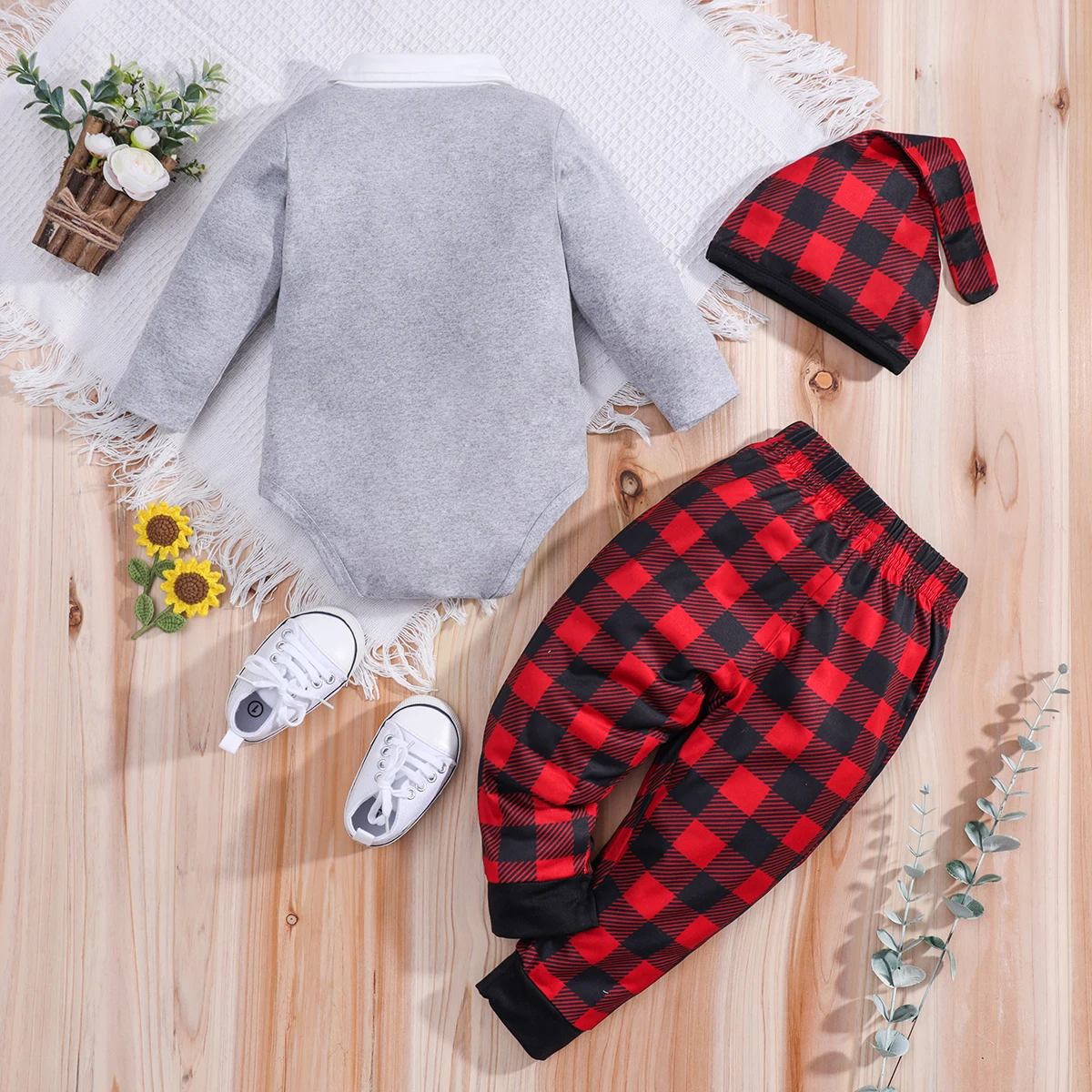 IURNXB Newborn Baby Clothes Set 3pc Santa Long Sleeve Bodysuit Romper Long Pants Hat Fall Winter Outfits Christmas Costume 0-18M