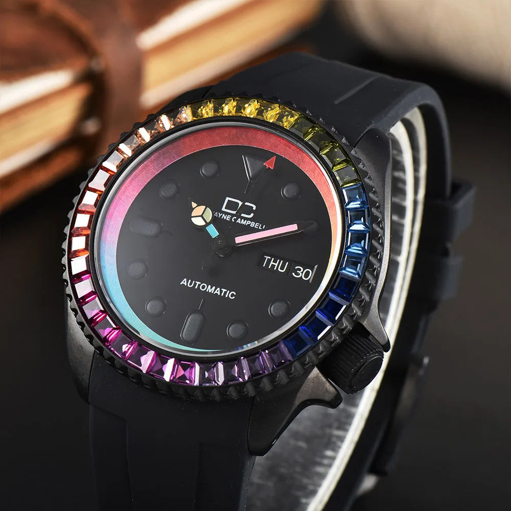 

Dwayne Campbell Rainbow Bezel Bi-calendar Automatic Watch NH36 Movement Watch Sapphire Glass Rubber Strap Mechanical Watches Man