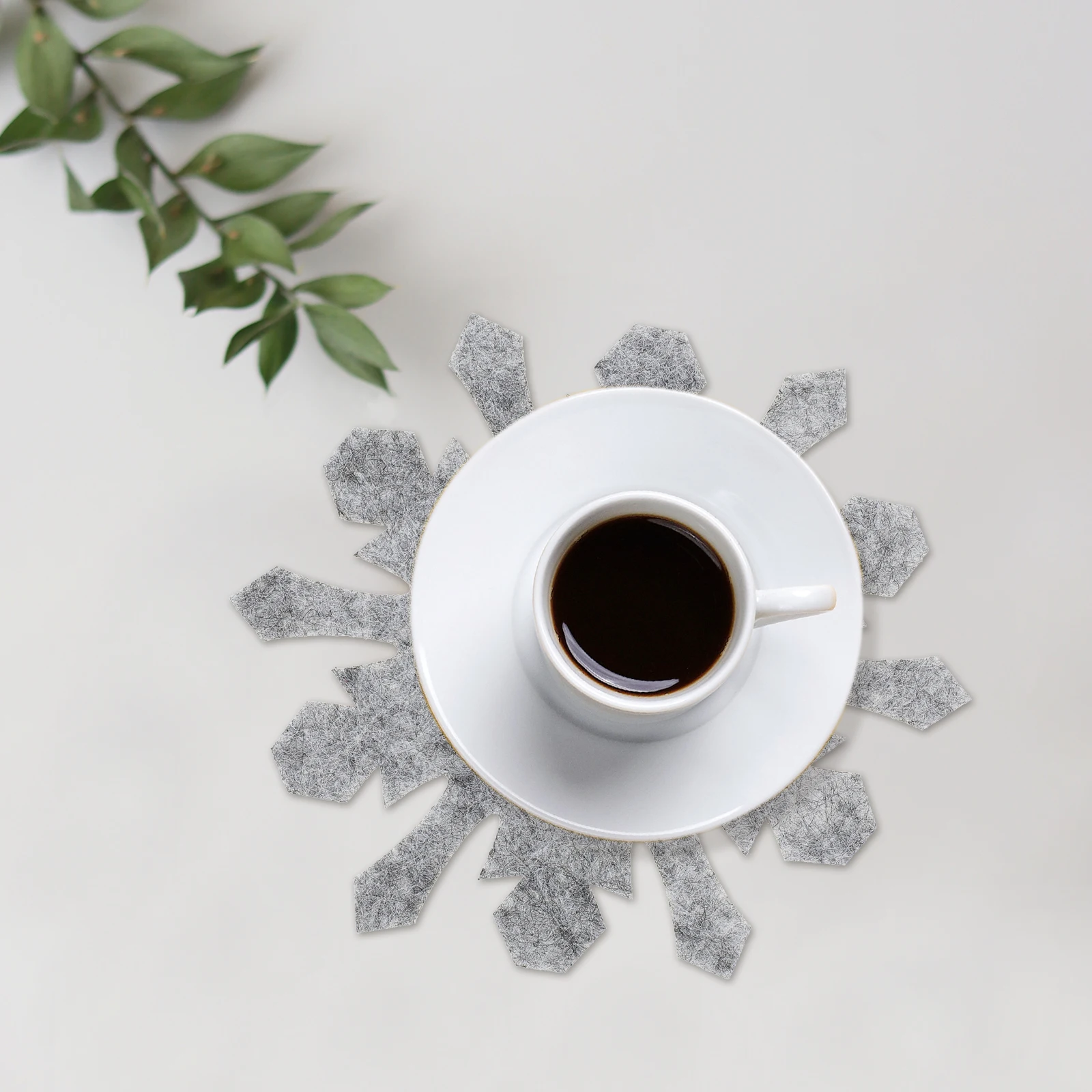 

8pcs Christmas Snowflake Coasters Felt Cup Mats Heat Insulation Tea Coffee Mats Anti Skid Mug Mat Desktop Coaster For Home