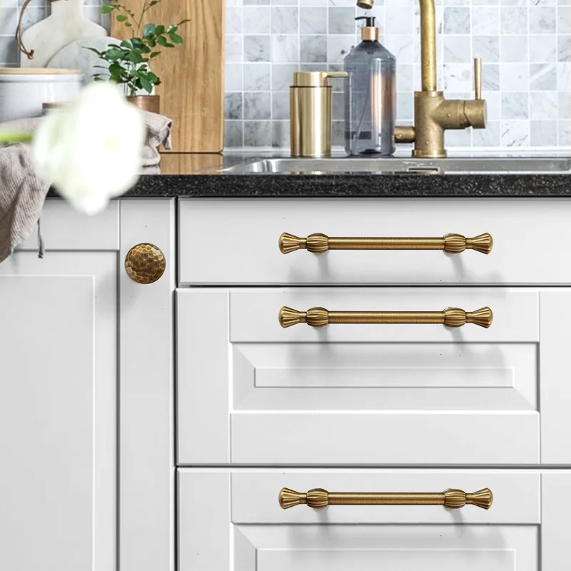 American Kitchen Cabinet Door Handles Brushed Bronze Knobs and Handles for Drawers Hardware Fitting Shoe Cabinets Pulls
