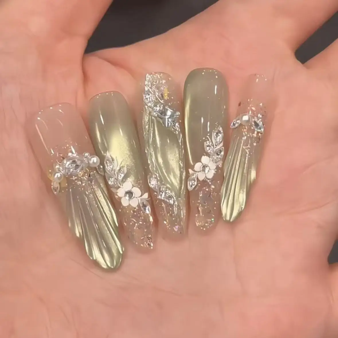 10 Stück grüne Kristall-Katzenaugen-Nagelnägel zum Aufdrücken, lange Mandel-Kunstnägel, Muscheldruck, künstliche Nägel, Glitzer-Diamant-Perle, französische Nagelkunst