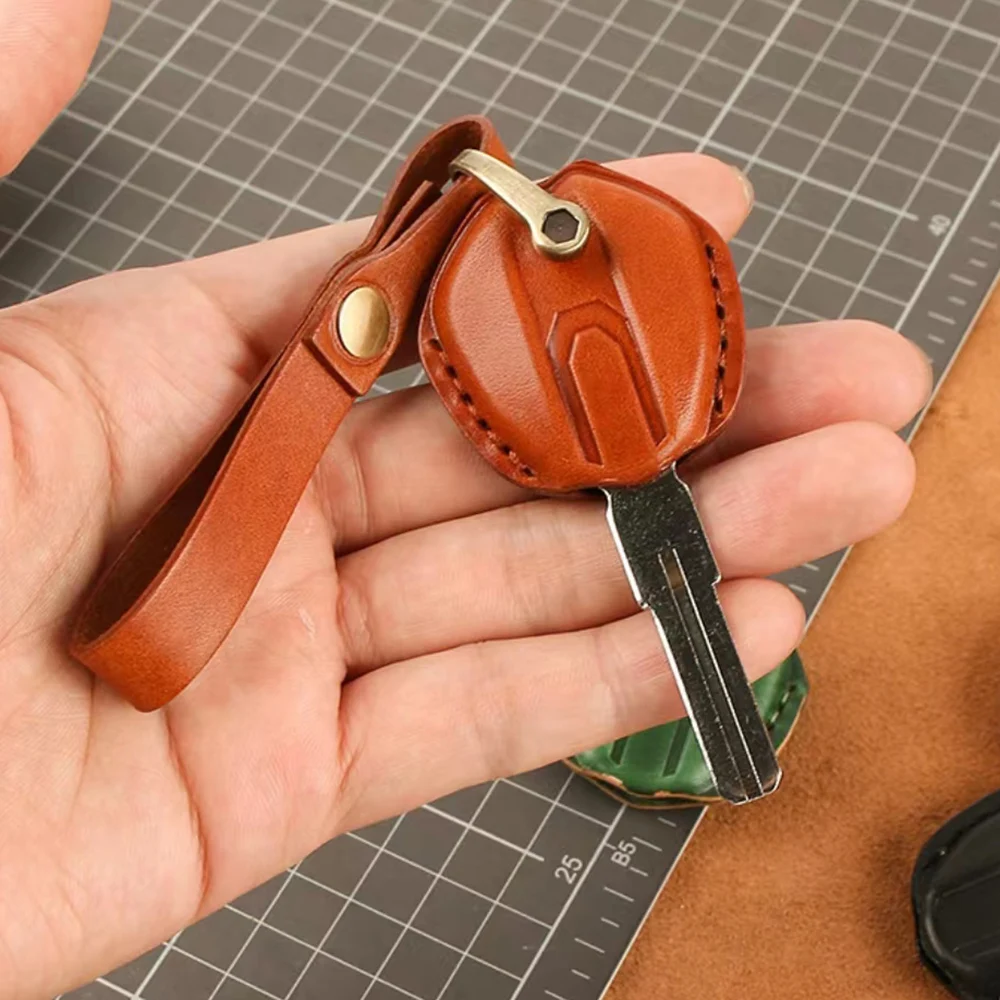 Fit for Ducati Streetfighter 848 1098 Monster 1100 EVO 796 795 696 2011-2015 Motorcycle Key Leather Cover Case Fashion Keychains