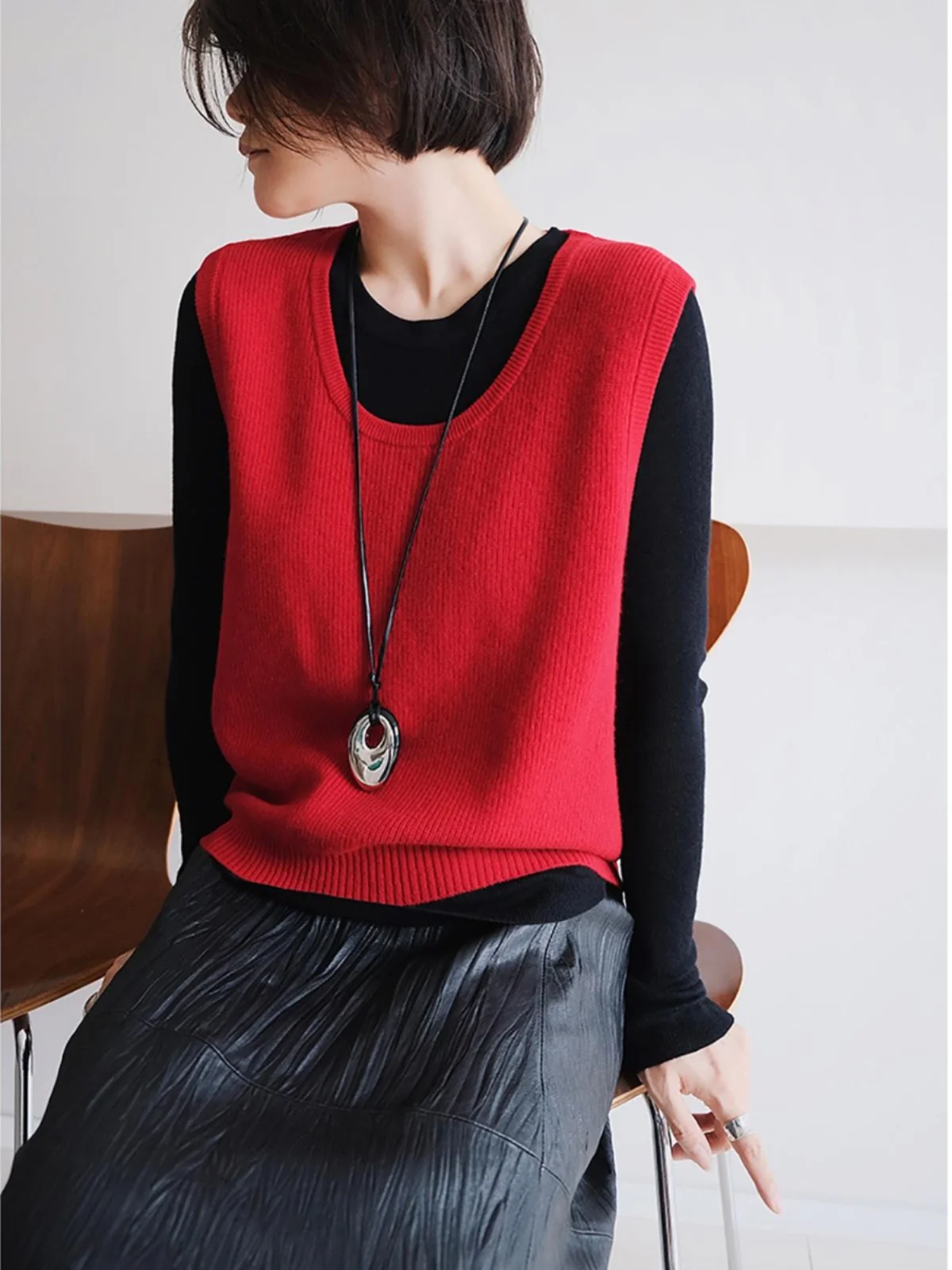 

Miu Sle 00% шерсть U-Ne полосатый свободный свитер ленивые старые деньги на работу модный женский жилет осень 2024 шерстяной свитер