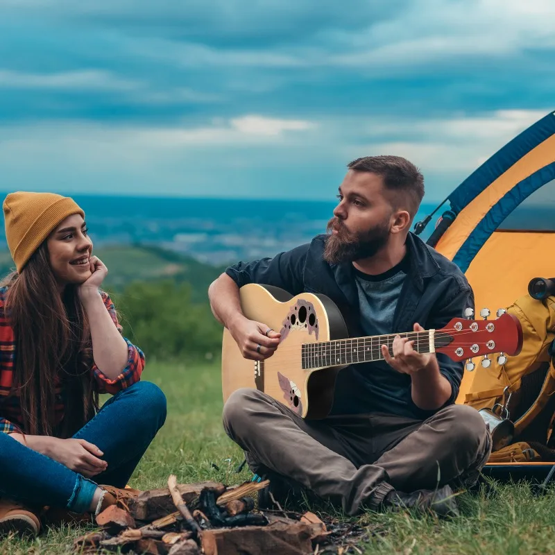 كوتاواي الصلبة شجرة التنوب العلوي الصوتية الغيتار ماتي جولة الظهر لون الخشب الطبيعي مع حقيبة وجع الغيتار الشعبي للمبتدئين