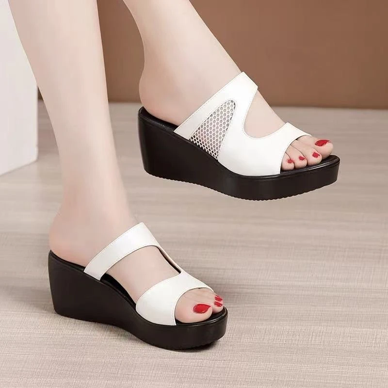 Large Size Solid Color Simple Versatile Thick-soled Slippers for Women 2026 Summer Hollow Breathable Non-slip Wedge Heel Slipper