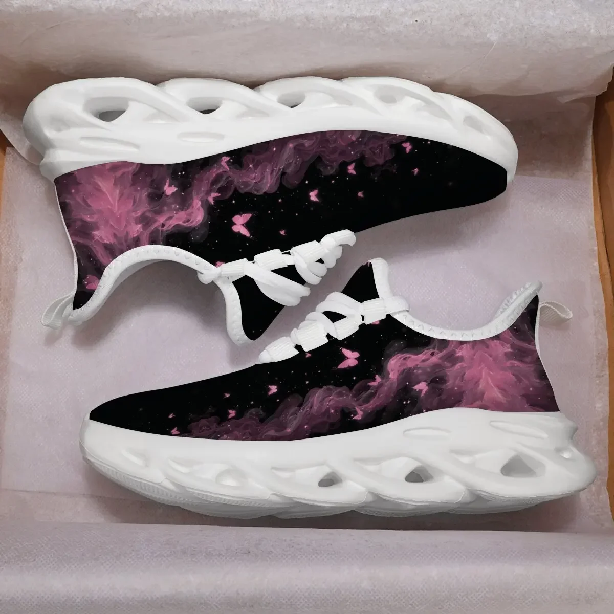 أحذية رياضية للهالوين للآباء والأطفال، أحذية كاجوال كبيرة الحجم مسطحة منخفضة الارتفاع وخفيفة الوزن منسوجة على شكل جمجمة وردية