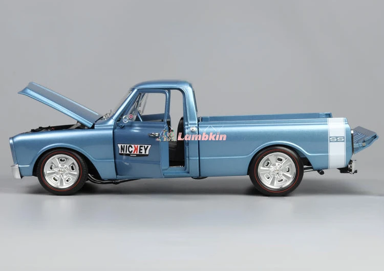 ACME 1:18 For Chevrolet nickey 1967 C10 SS pickup muscle car pickup truck alloy car model ornaments collection gift miniature