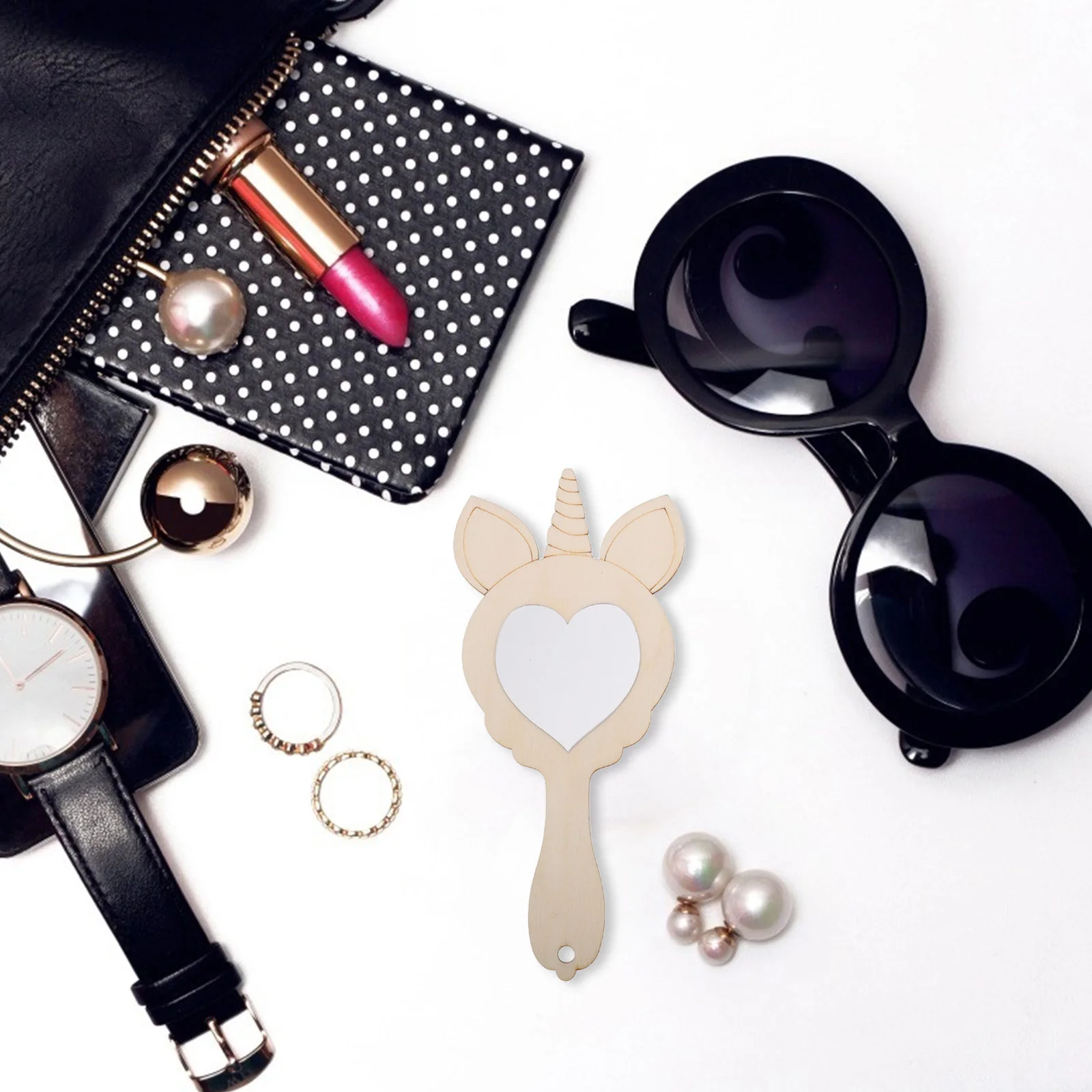 مجموعة واحدة من مرآة صغيرة محمولة باليد على شكل وحيد القرن الخشبية غير المكتملة، لوحة يدوية لتزيين الأطفال، ملحقات مكياج، مرايا خشبية غير مكتملة