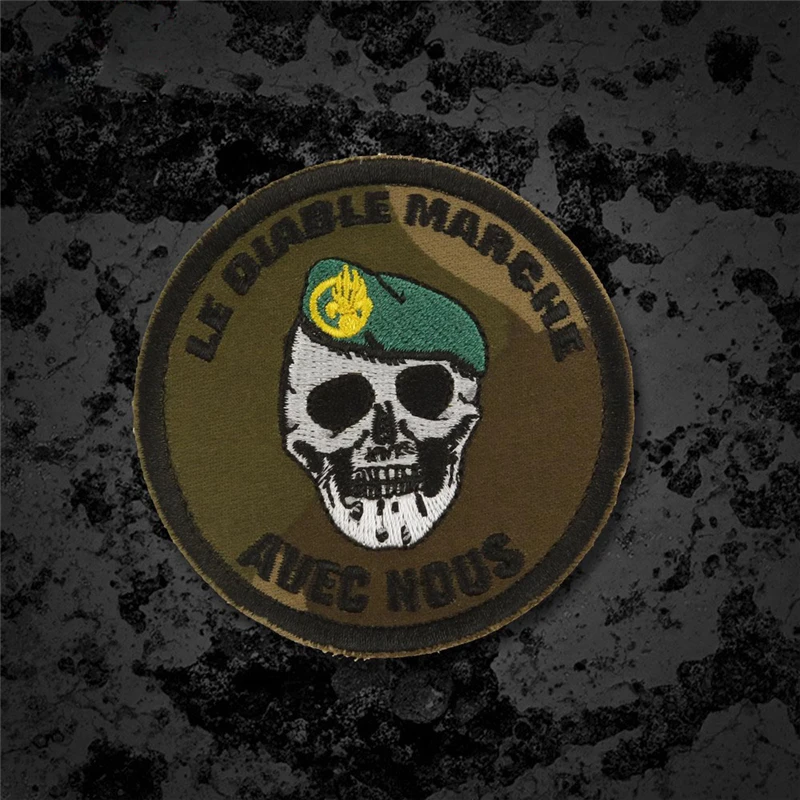 France Foreign Legion Embroidery Patches 2nd Parachute Regiment Walk with Devil Round Badge Honneur Warrior DIY Decoration