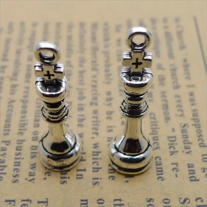 10Pcs/Lot Tibetan Silver Metal Zinc Alloy Chess Pendant Charms For DIY Fashion Jewelry Charms Making Designer Charms