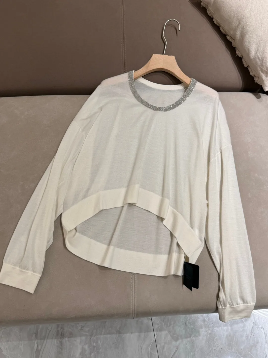 Fashionable casual round neck long sleeved loose merino wool top