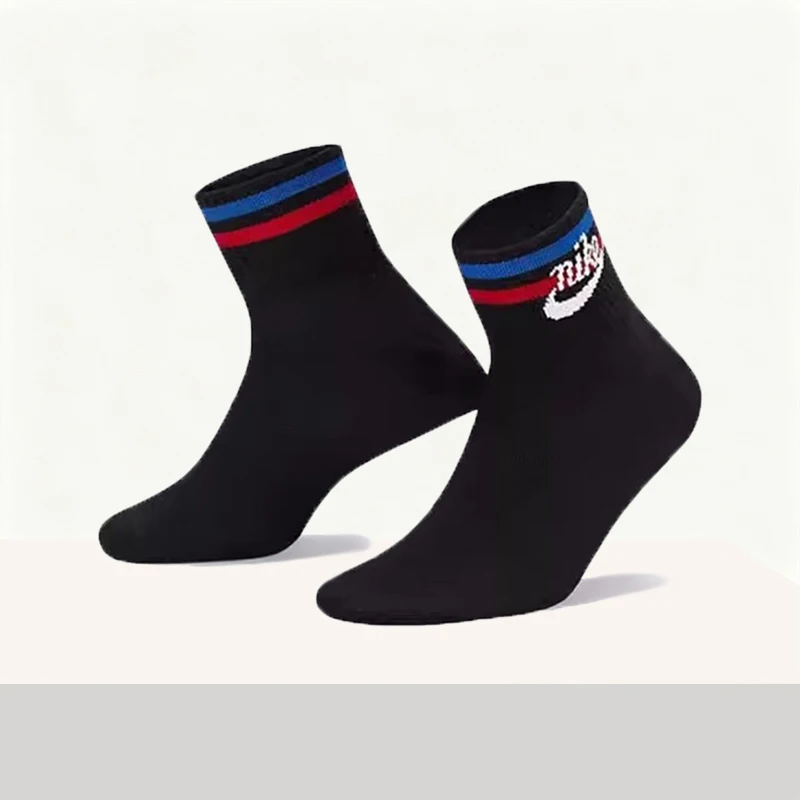 

Nike Stylish, Versatile, High-Quality, Durable, Breathable, and Comfortable Terry Socks (Unisex), 3-Pack DX5080-010