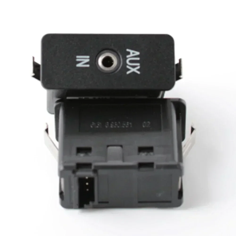 AUX auxiliary audio socket 6930561 for BMW for X5 X6 Z4 E81 E87 E90 AUX In-Plug Auxiliary Input Socket Adapter audio interface