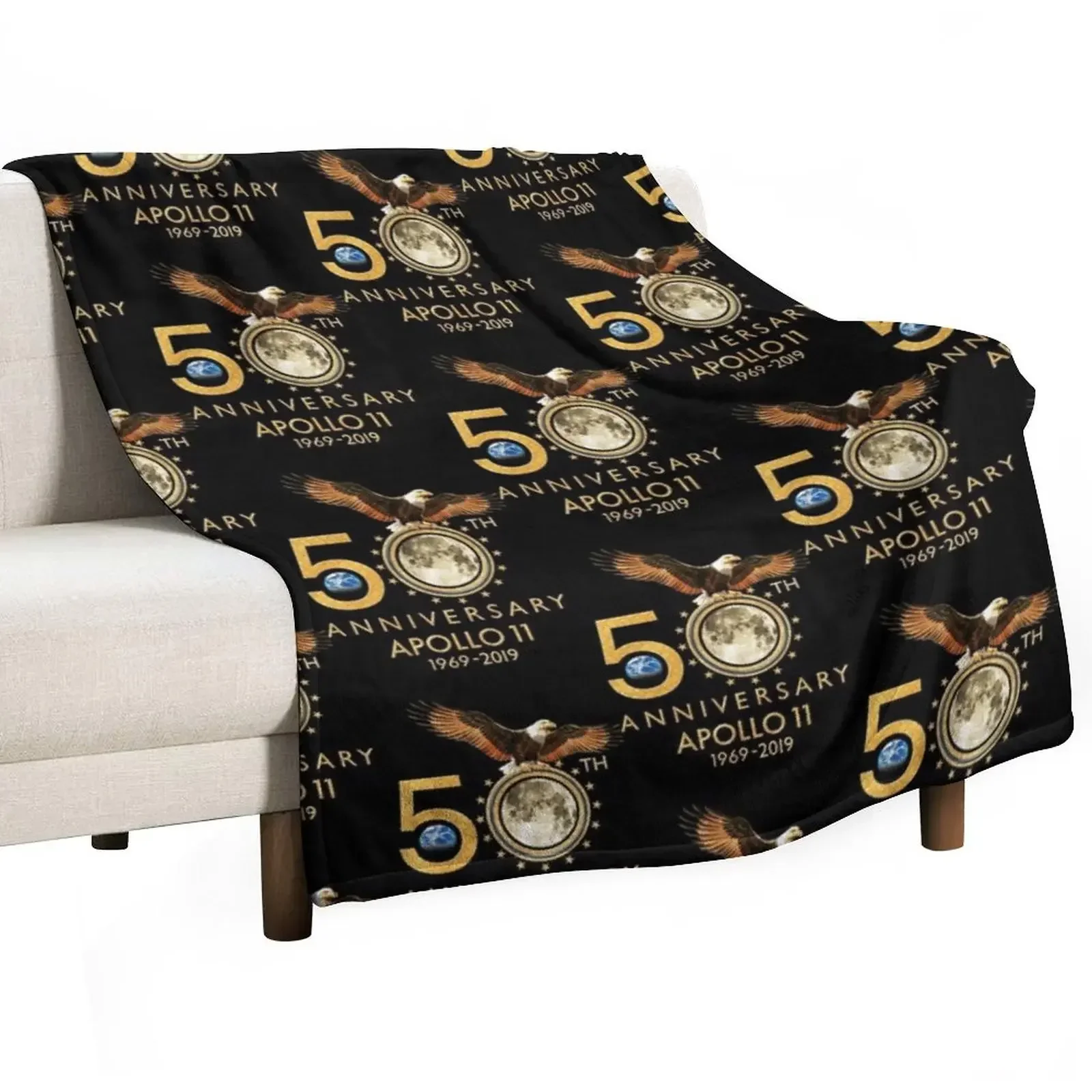 

50th Anniversary Apollo 11 moon landing 1969-2019 Classic T-Shirt Throw Blanket Bed Fashionable Luxury Blankets