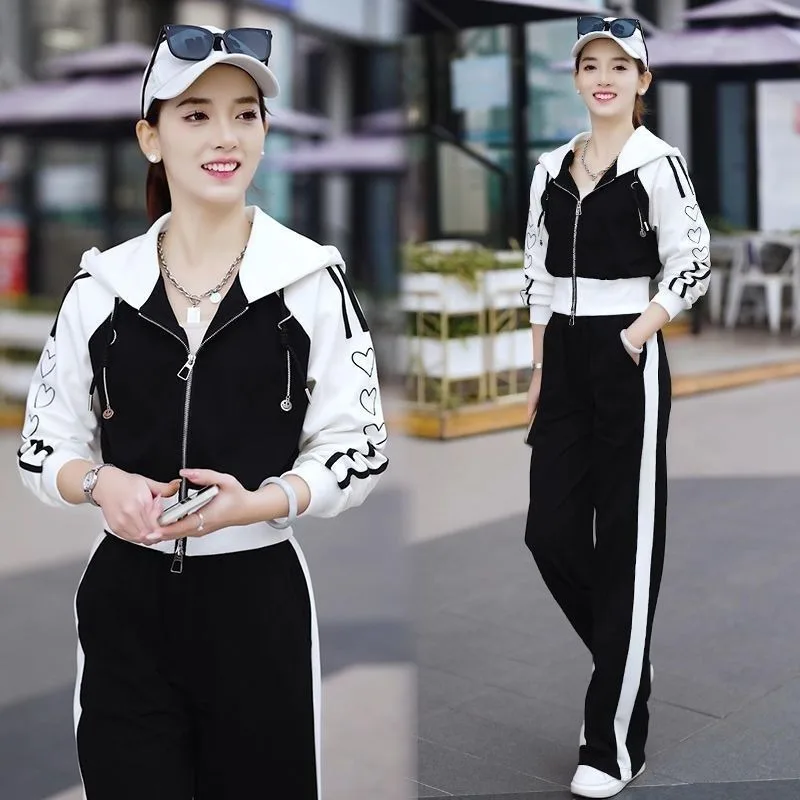 2025 New Women Sporty Clothing Matching Sets Lady Casual Heart Patchwork Hooded Coats Pants Two Piece Suits Tops Trousers Outfit