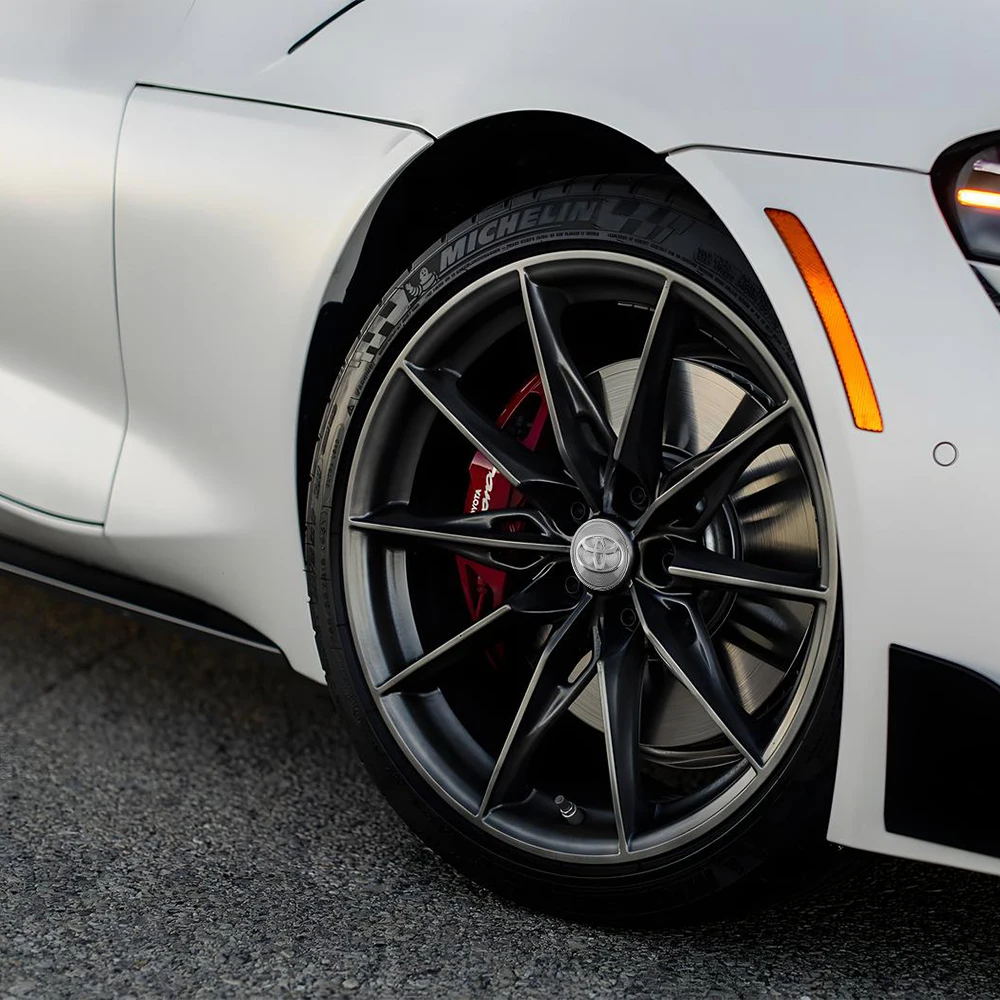 4 قطعة 56/62 مللي متر سيارة عجلة غطاء محور مركزي لتويوتا يارس بريوس Rav4 لاند كروزر هايلاندر TRD كورولا C-HR Aygo اكسسوارات السيارات