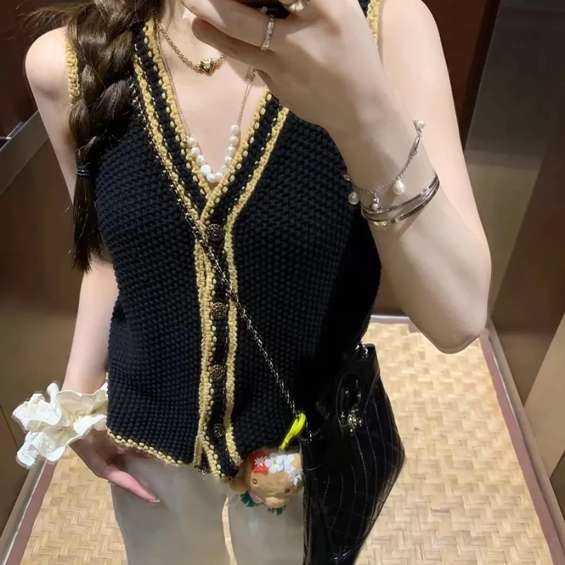 

Small Fragrance Knitted Vest Women Contrast Color V Neck Slim Fit Short Cardigan Retro Fashion Outerwear Sweater 2025