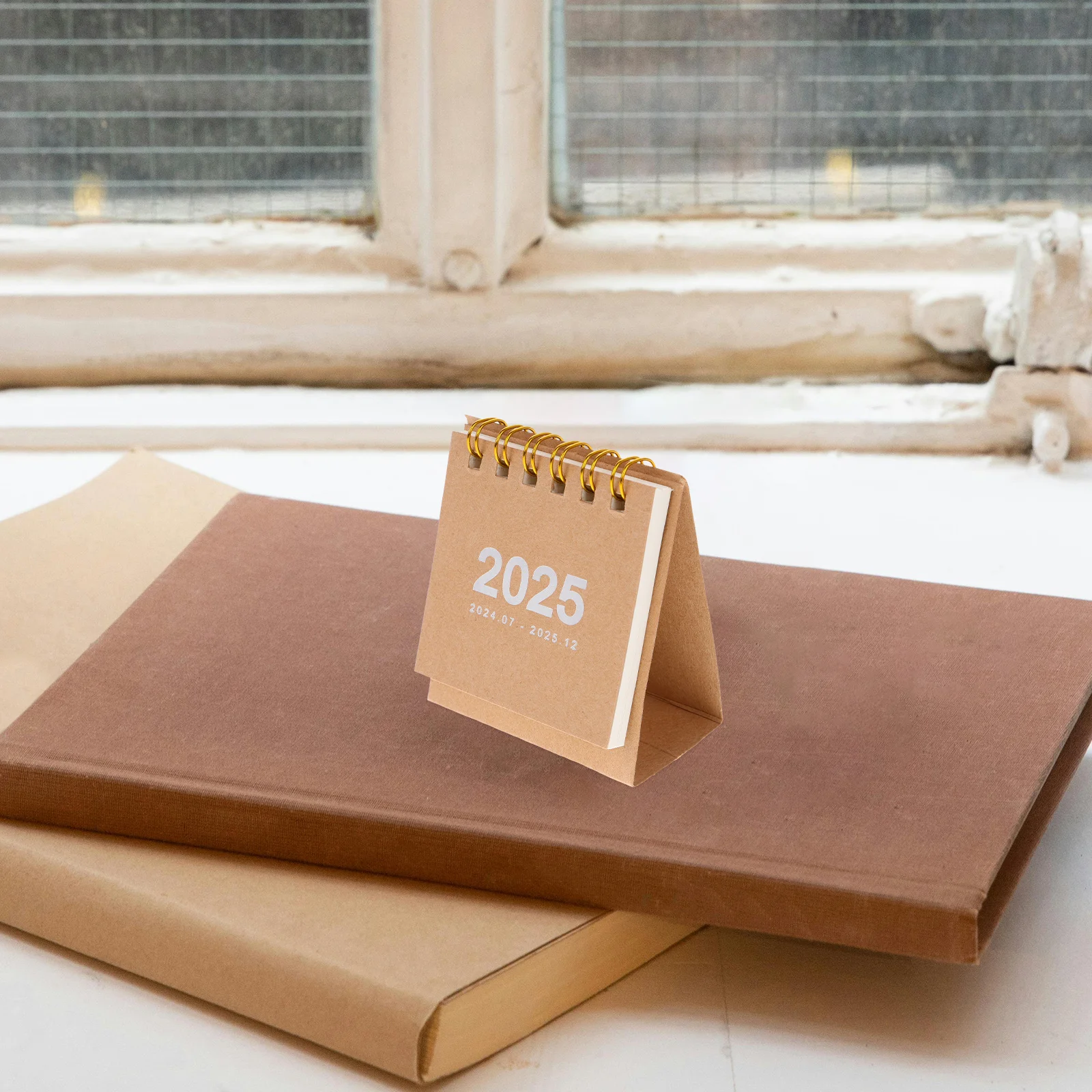 Coil Kalender Meja Kecil Kantor Kalender Mini Kertas Berdiri Flip Desktop Bulan