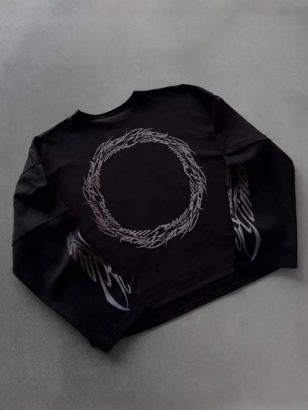 2026 New American Retro Fake Two piece Long sleeved T-shirt, Gothic Graffiti Printed Hip Hop Punk Street Trendy Casual Versatile