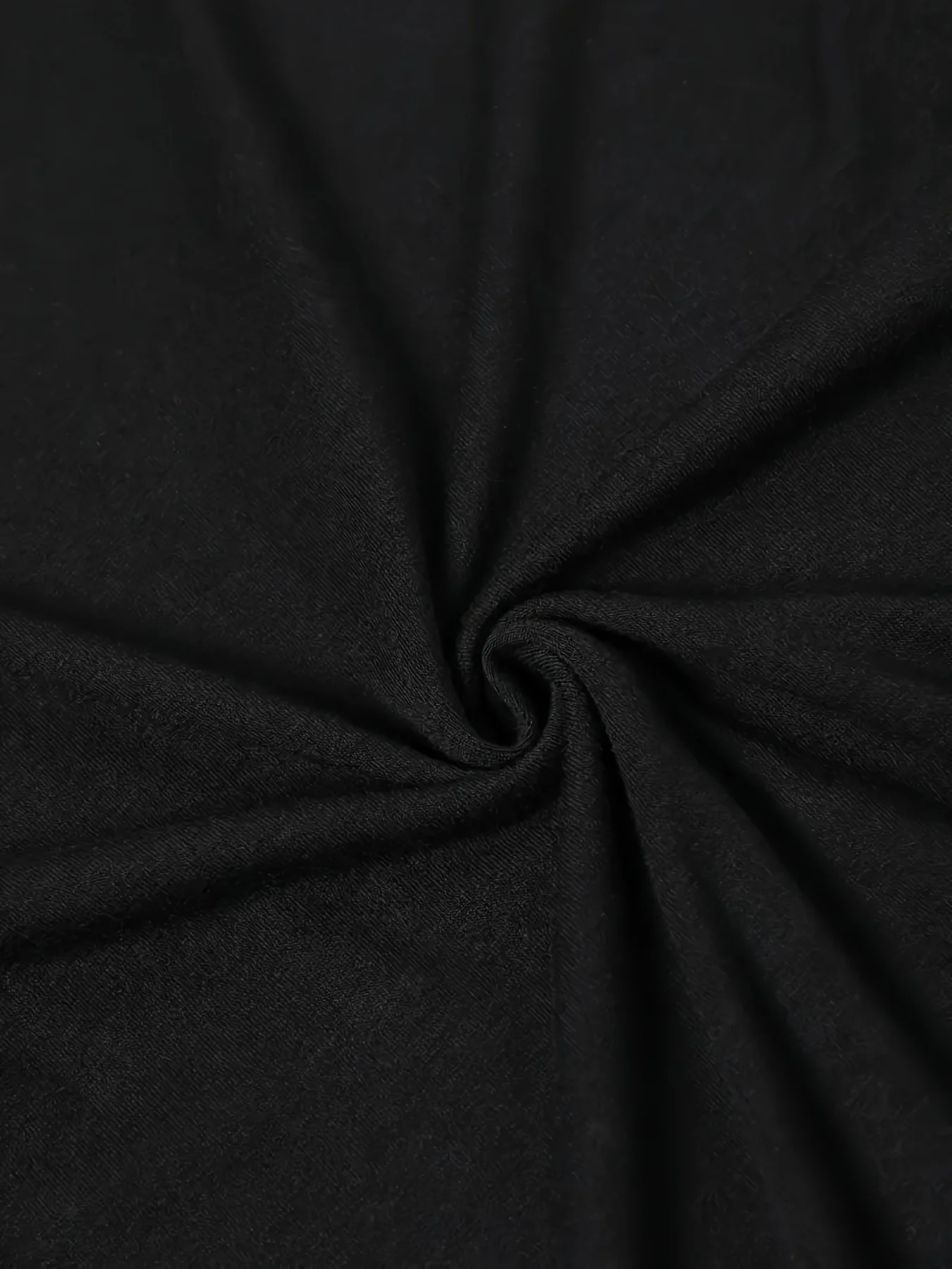 T-shirt da donna con stampa cuore a farfalla scintillante, top girocollo casual a maniche corte, design rosa e blu vibrante, morbido tessuto di cotone