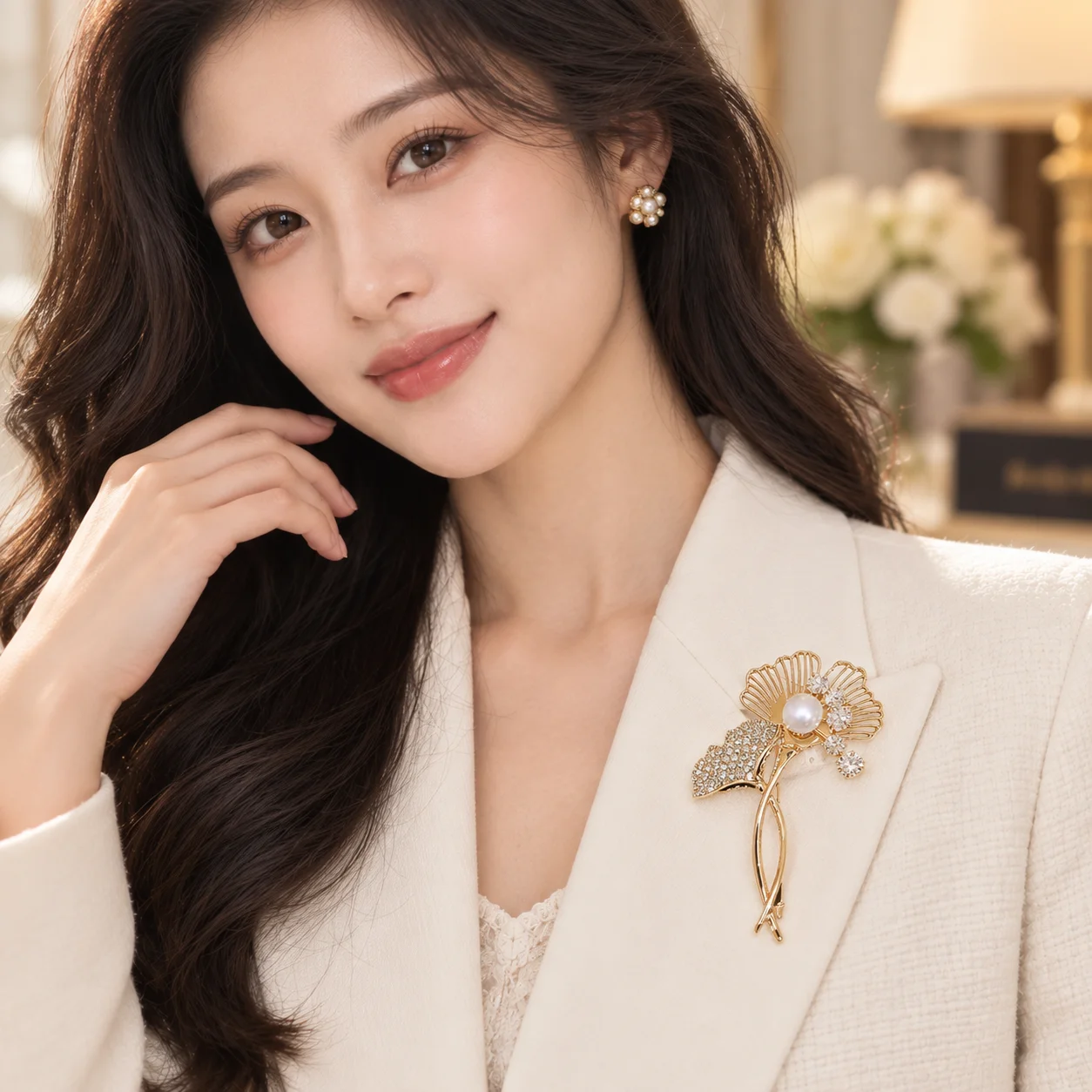 Golden Flower Brooch for Women - Summer Clothing Recommendations recension och pris