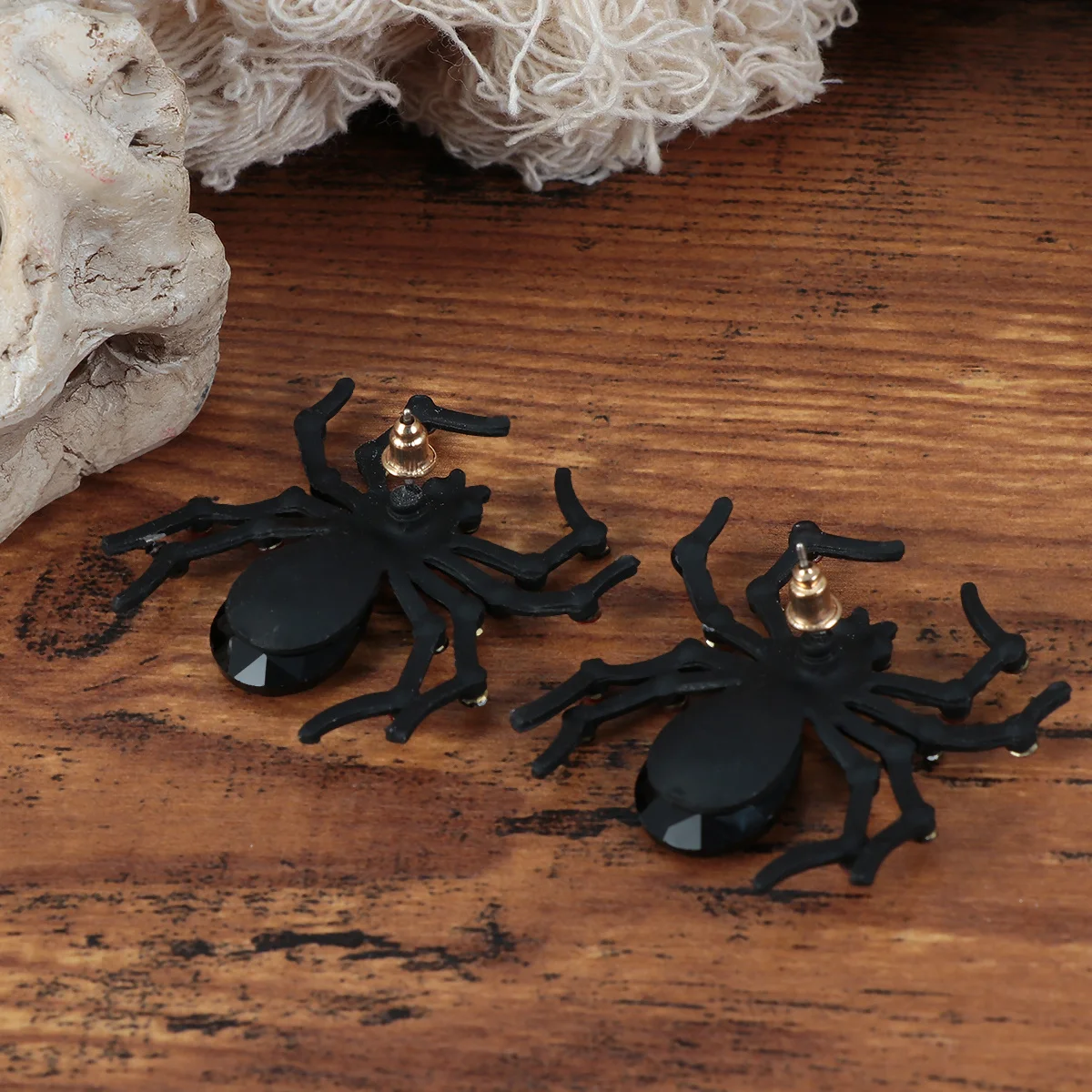 

1Pair Spider Earrings Crystal Encrusted Lightweight for Halloweens Weddings Concerts Stylish Studs for Women Spider Earrings