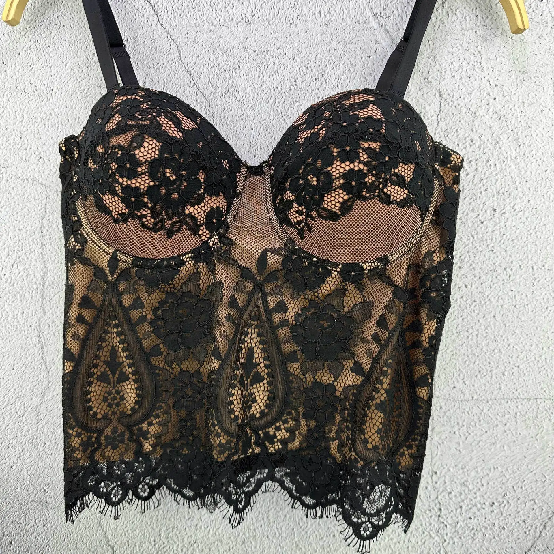 Sexy Tank Top Women with Built in Bra Slim Lace Patchwork Sling Vest Stretch Sleeveless Corset Female Spaghetti Strap Dropship