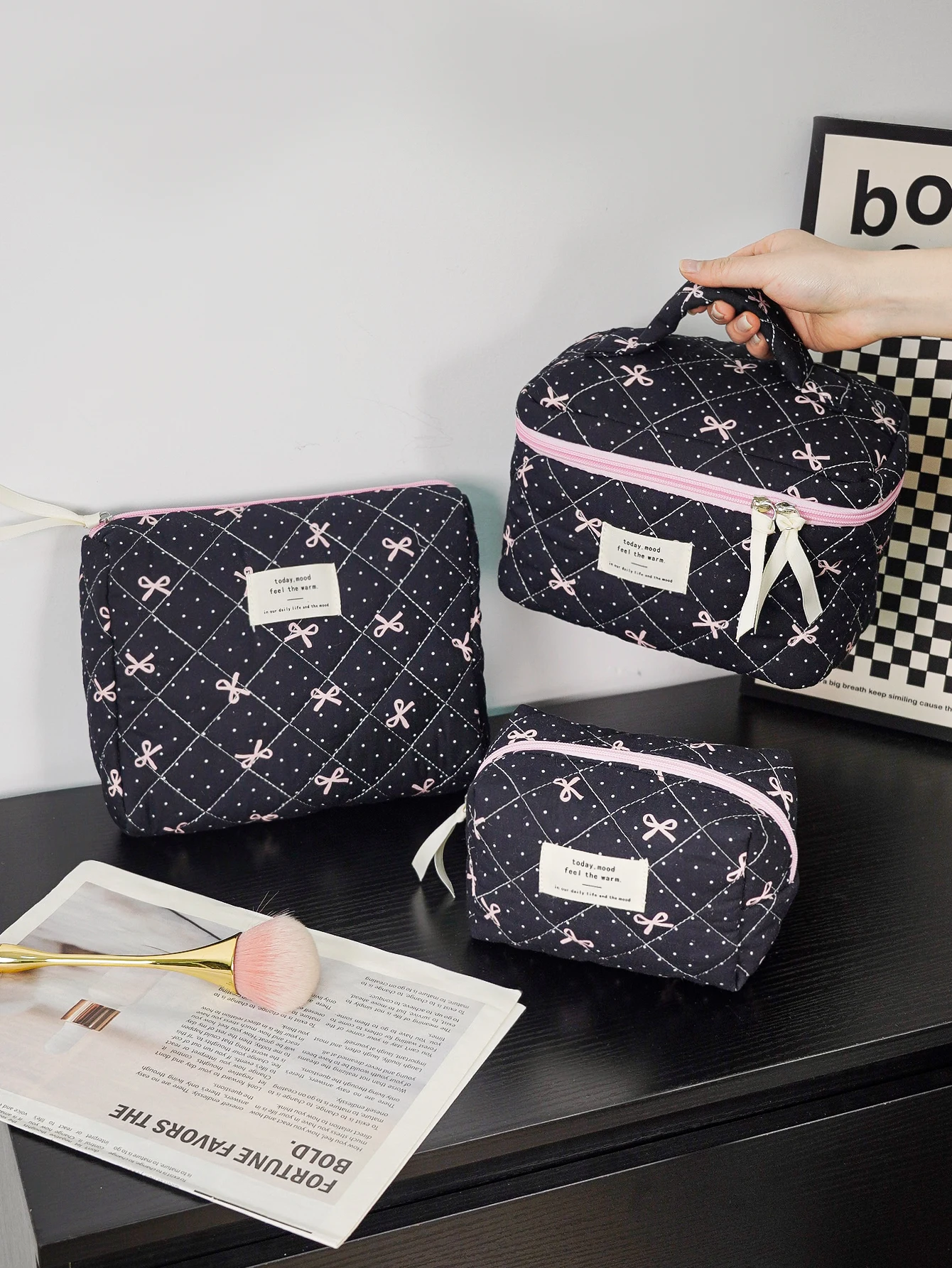 1pc/set Bow Quilted Makeup Bag, Multifunctional Portable Makeup Bag, Holiday Gift Makeup Bag, Travel Essential Makeup Bag