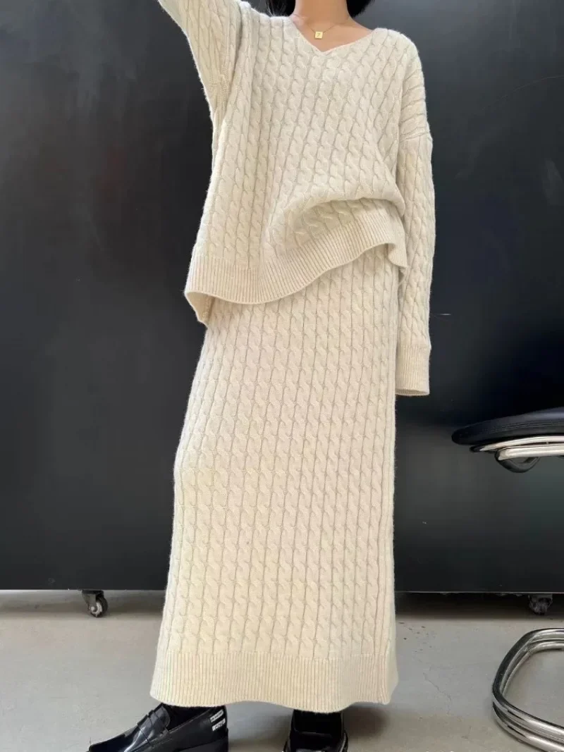 Ensemble deux pièces en tricot chic coréen, pull à col en V, pulls torsadés, jupes longues droites taille haute, ensembles de robes d'automne, 2024