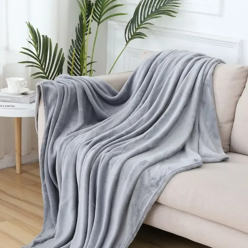 Fluffy Coral Velvet Blanket Flannel Plush Comfortable Thickened and Warm Soft Sofa Throw Blanket for Air-Conditioned Room Luxury